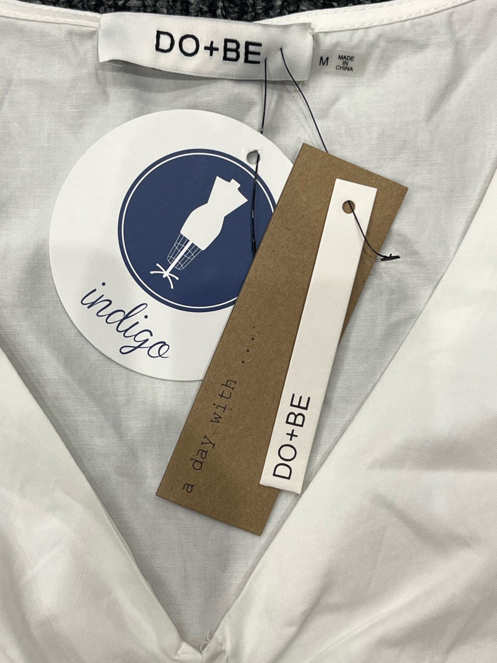 NWT DO+BE | ruffle ruched front top in off white M - Picture 8 of 8